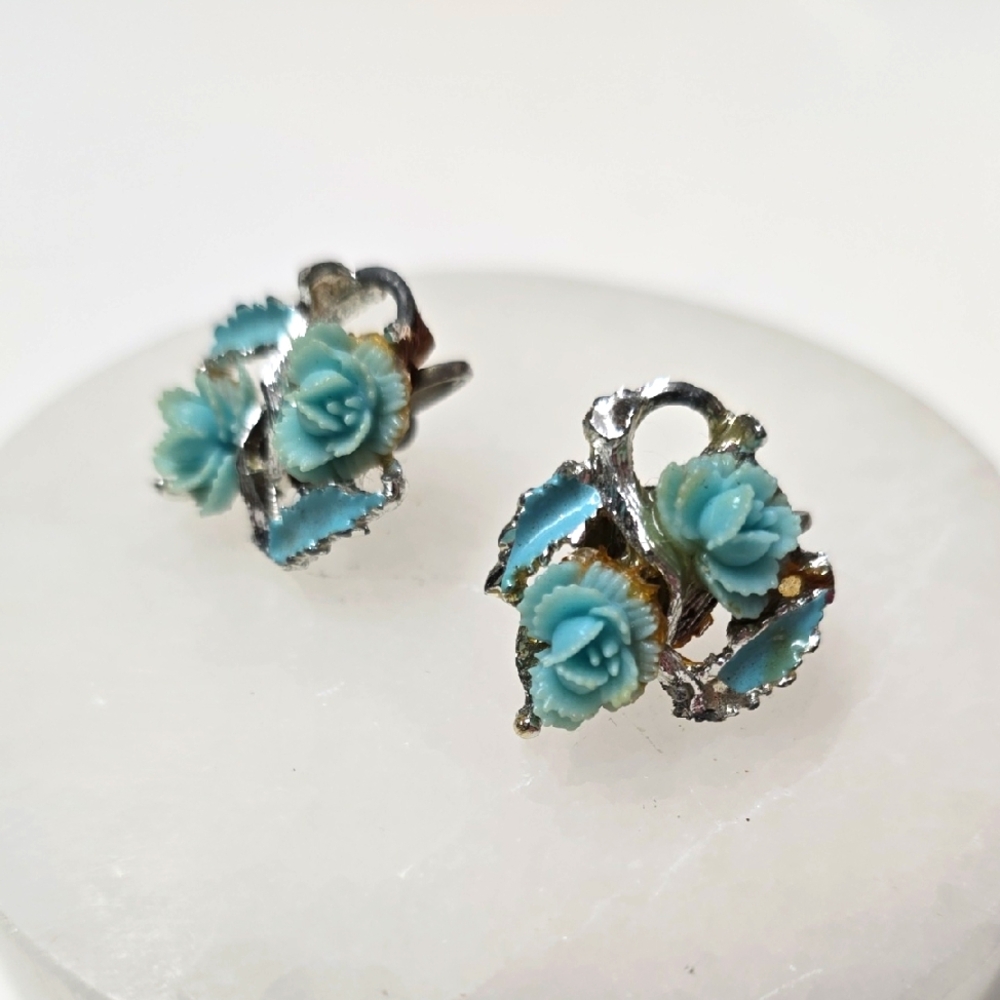 Vintage Floral Screwback Earrings